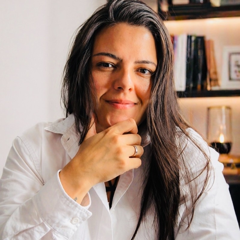 Simi, fundadora da Athena Tecnologia